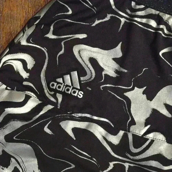 Adidas Aero ready Glam On  skort size medium - Picture 2 of 5